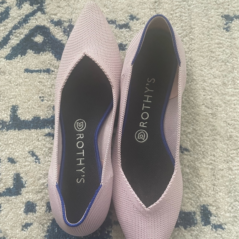 Rothys Point I’m Blush